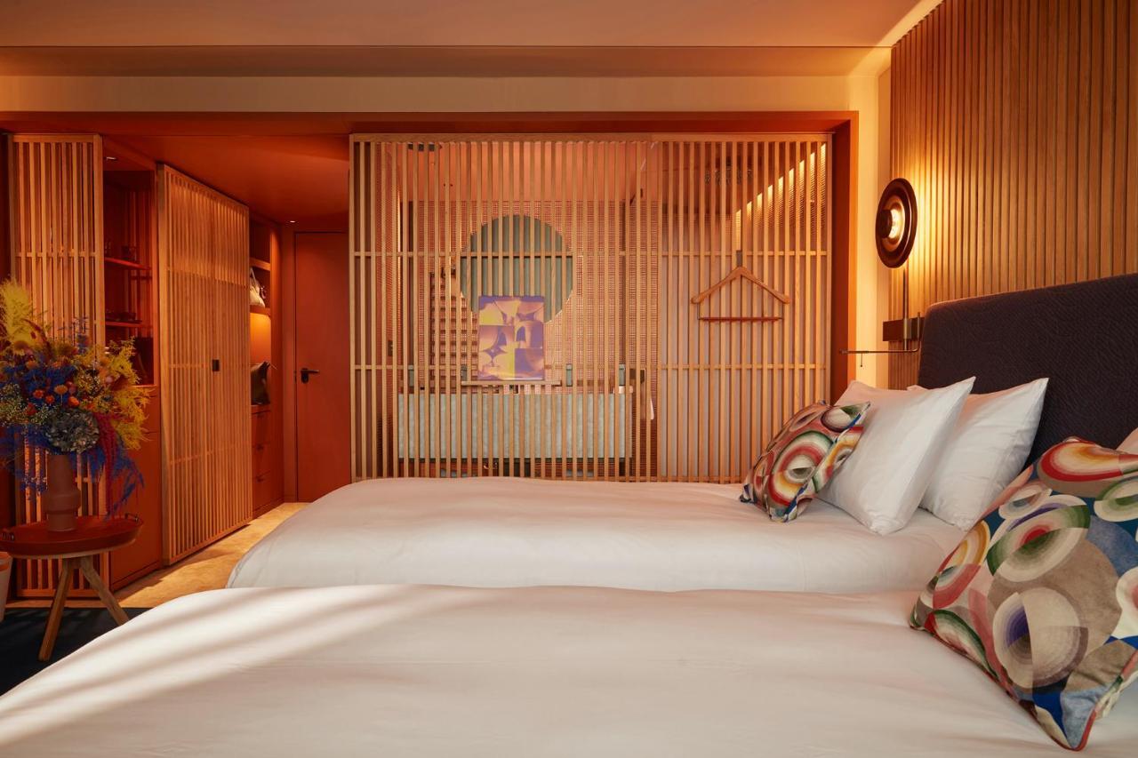 So/ Paris Hotel Екстериор снимка A room at the hotel