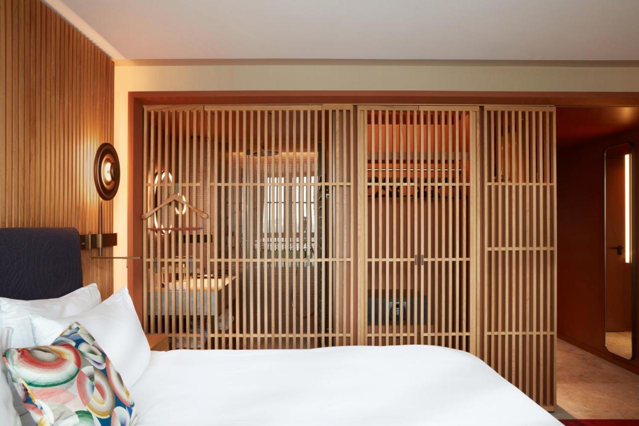So/ Paris Hotel Екстериор снимка A room at the hotel