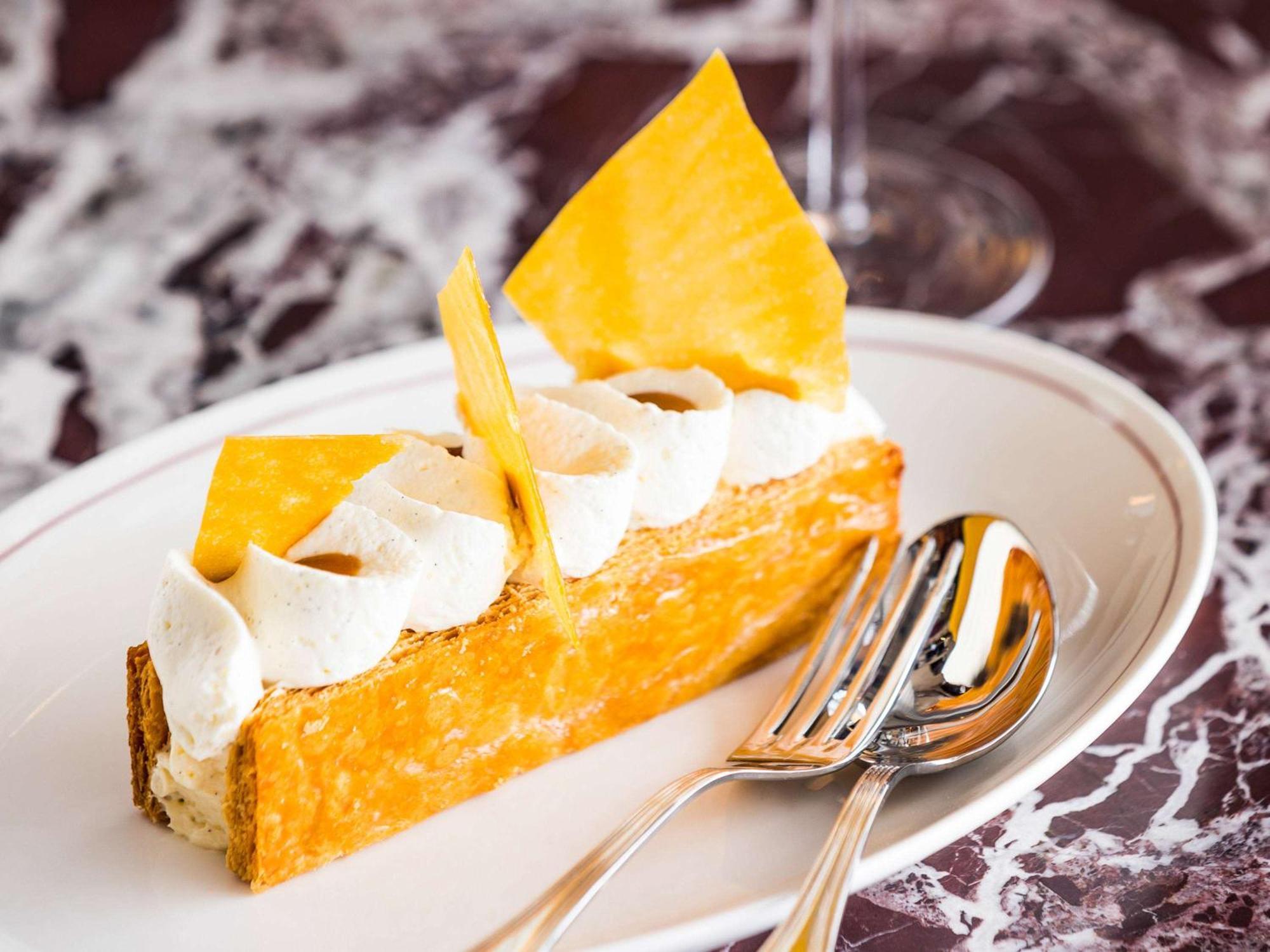 So/ Paris Hotel Екстериор снимка A slice of mango float