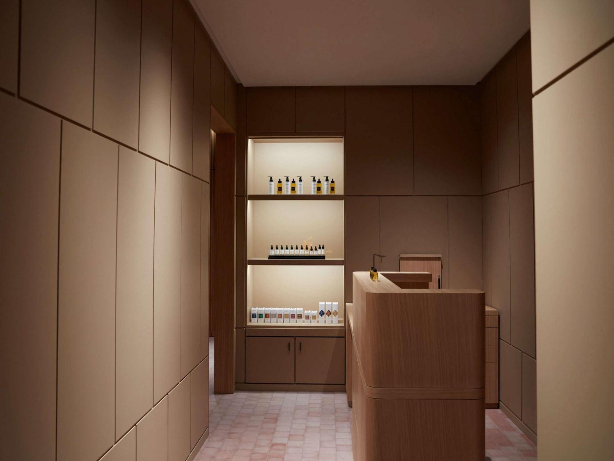 So/ Paris Hotel Екстериор снимка Aesop, Paris